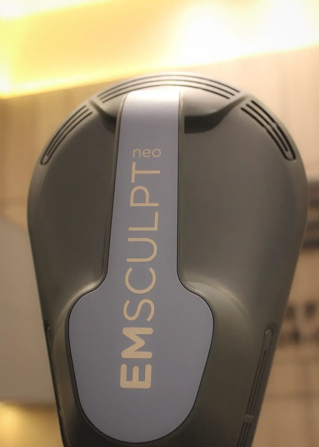 Aplicador de Emsculpt Neo